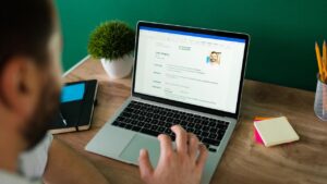 Jobs Abroad, Jobs Overseas, How to Find Jobs in the USA, Canada, UK, Australia, Germany, France, and Overseas