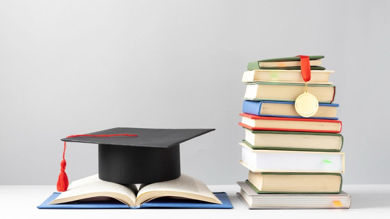 State Scholarships Foundation