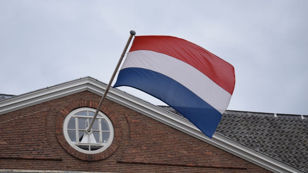 The Dutch Government Education Policies Show Strong Commitment to Limiting the Use of English in Colleges